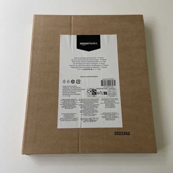 Amazon Basics Sketching and 1 Count (Pack of 17), Charcoal, Black, White - Picture 3 of 4